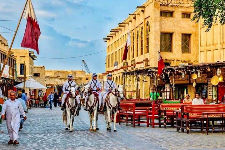 Private Doha City Day Tour: Corniche, Pearl, Katara & Souq Waqif Experience photo 4