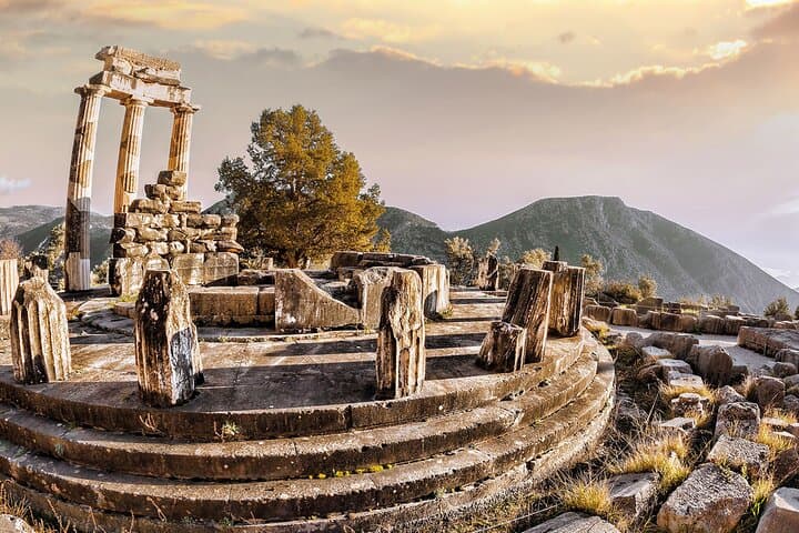 2-Day Private Tour to Delphi and Meteora — Oracle of Delphi, Meteora Monasteries & Thermopylae photo 5