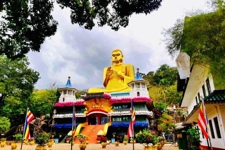 3-Day Sigiriya, Minneriya, Kandy & Ella Luxury Tour from Pasikudah photo 3