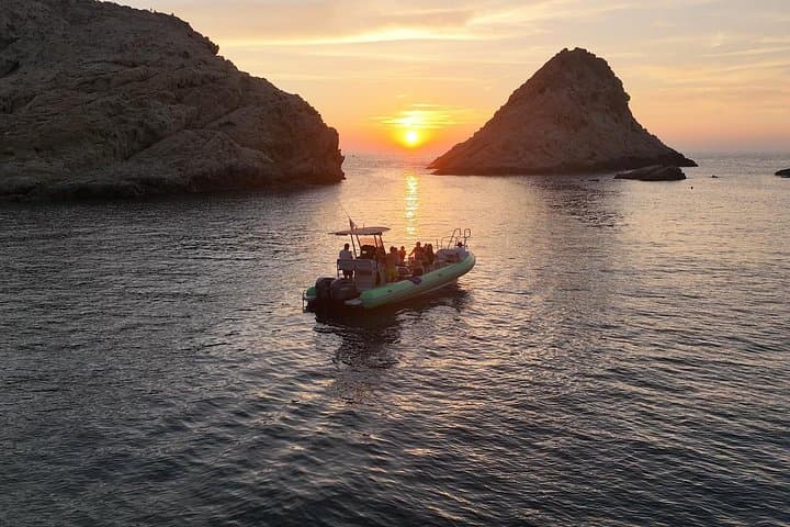 Sunset Aperitif Boat Cruise from L'Île-Rousse — Corsica Aperitif & Snorkel