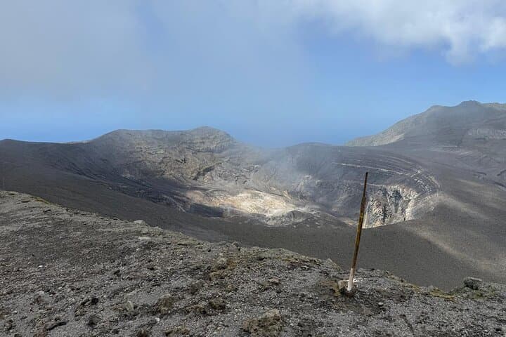 La Soufrière Volcano Hike: Guided Ascent to St Vincent’s 4000-Foot Crater photo 3