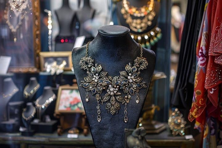 Manchester Northern Quarter & King Street: 3-Hour Styling and Shopping Tour photo 4