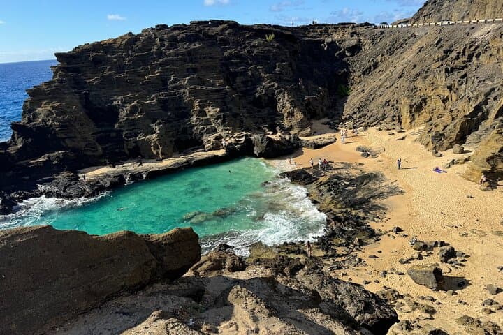 Half-Day Circle-Island Tour of Oahu: Halona Blowhole, Pali & Waimanalo Breakfast photo 3
