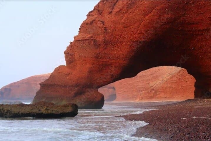Agadir Private Shopping Tour: Souks, Argan Co‑ops & Kasbah Views