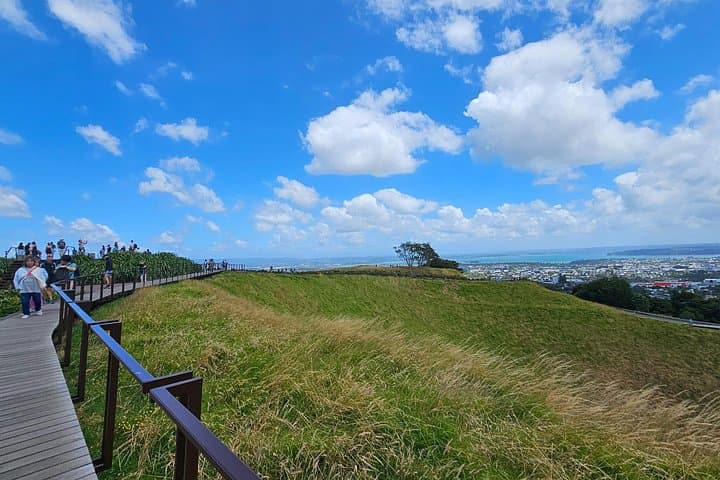 Auckland Half-Day City Tour: Mount Eden, Mission Bay & Harbour Highlights photo 4