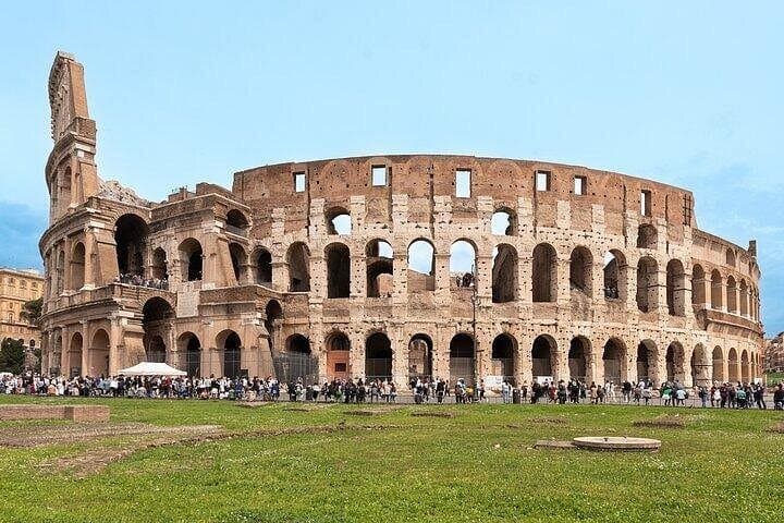 Fast-Track Rome: Colosseum, Roman Forum & Palatine Hill Guided Walk photo 5