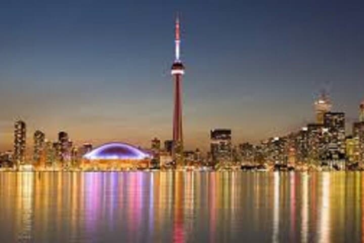 5-Day Eastern Canada Tour from Toronto — Thousand Islands, Montreal, Quebec & Ottawa