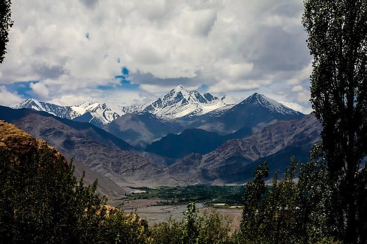 Pangong Lake Day Trip from Leh — High‑Altitude Blues and Himalayan Plains photo 2
