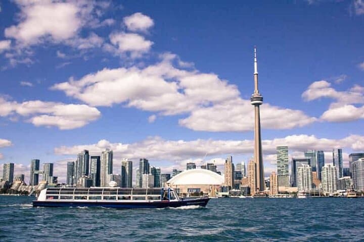 5-Day Eastern Canada Tour from Toronto — Thousand Islands, Montreal, Quebec & Ottawa photo 3