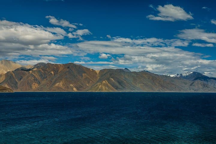 Pangong Lake Day Trip from Leh — High‑Altitude Blues and Himalayan Plains photo 4