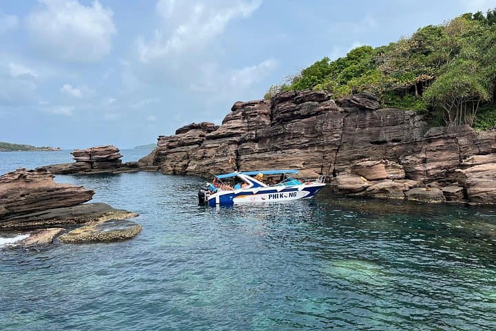 Phu Quoc South Island Snorkel & Beach BBQ — Small-Group Speedboat Tour