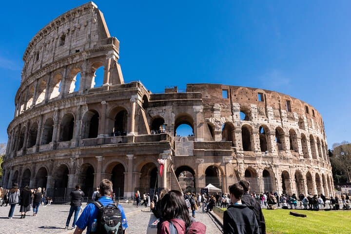Fast-Track Rome: Colosseum, Roman Forum & Palatine Hill Guided Walk photo 2