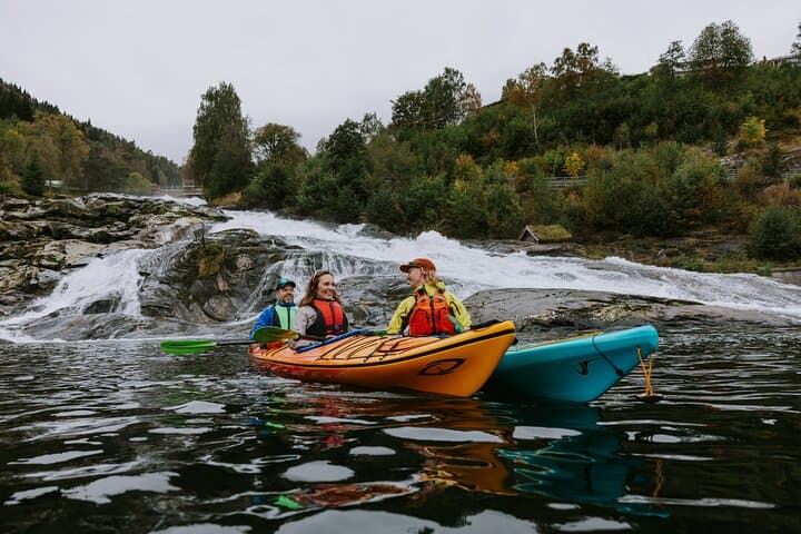 Half-Day Fjord Paddle in Hellesylt: Beginner Kayaking on Sunnylvsfjorden photo 4