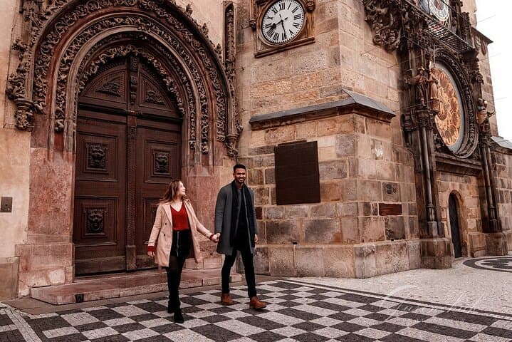 Prague Surprise Proposal and Portrait Photoshoot in Old Town photo 3