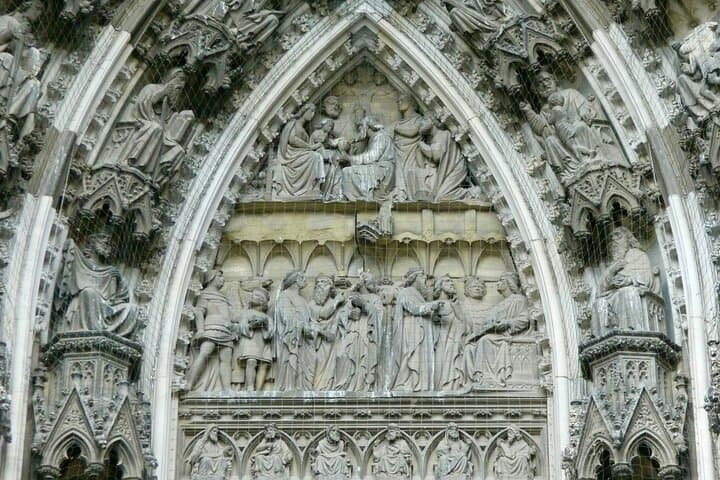 Cologne Self-Guided Walking Tour: Roman Ruins to World War II Sites photo 2