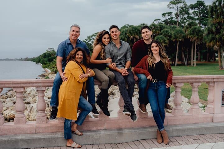 Savannah Private Photoshoot: Hour-Long Photo Session in Historic Downtown photo 3