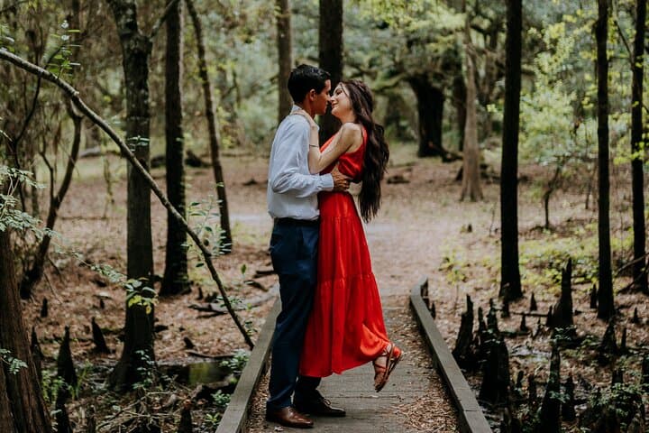 Savannah Private Photoshoot: Hour-Long Photo Session in Historic Downtown photo 4