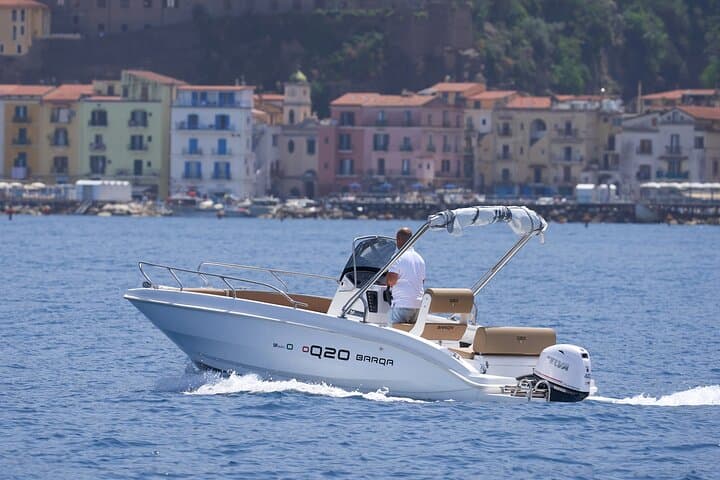 Private 2-Hour Boat Tour Along the Sorrento Coast — Capri Views & Hidden Coves photo 2