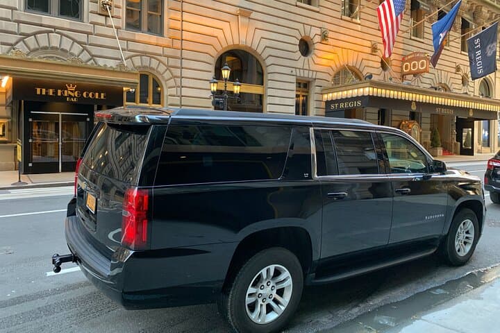 LaGuardia to Manhattan Private Transfer — LGA Limo, SUV & Sprinter Van Service