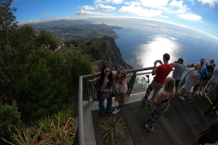 Madeira Buggy Tour to Câmara de Lobos and Cabo Girão Skywalk photo 4