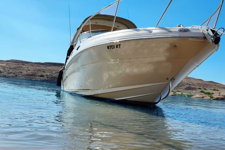 Lake Mead Private Boat Tour: Hidden Beaches, Sandbars & Desert Coves from Las Vegas photo 4