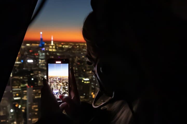 NYC Holiday Lights Helicopter Tour from Westchester — Night Skyline Flight photo 5