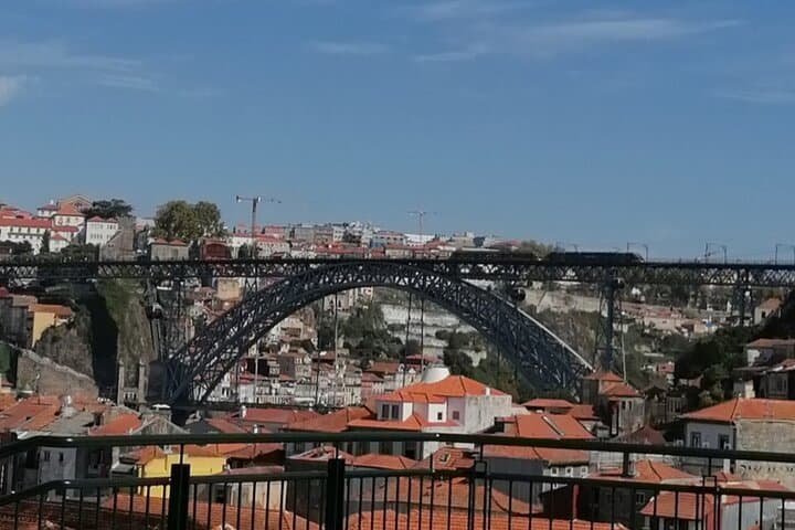 Porto 4-Hour Historic Centre Walking Tour — Ribeira, Azulejos & City Hall photo 1