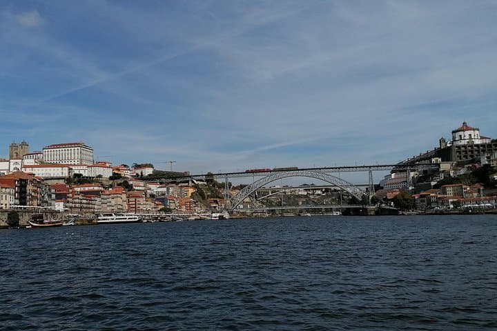 Porto 4-Hour Historic Centre Walking Tour — Ribeira, Azulejos & City Hall photo 2