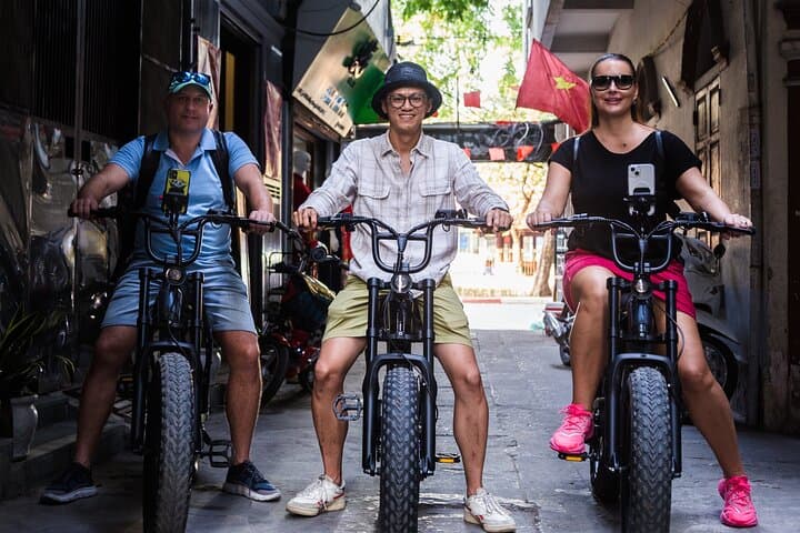 Hanoi E‑Bike Tour: Ride Where the Locals Live photo 6