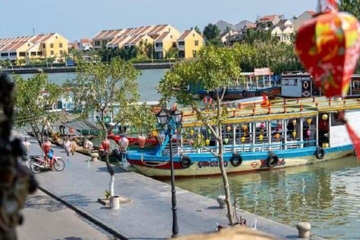 Hoi An Sunset Lantern Cruise on Thu Bon River - Private Boat Experience