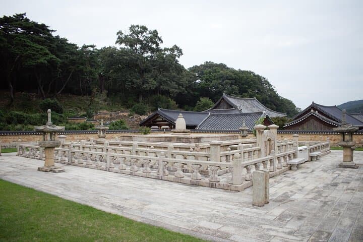 Private Busan Tailor-Made Day Tour: Tongdosa Temple, Bamboo Forest & Coastal Highlights photo 2