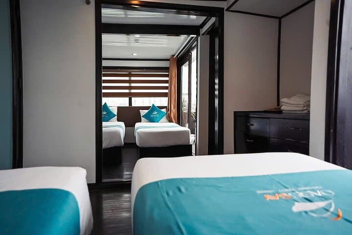 Two-Day Halong Bay Cruise: Kayaking, Island Hops & Sunset Parties photo 5