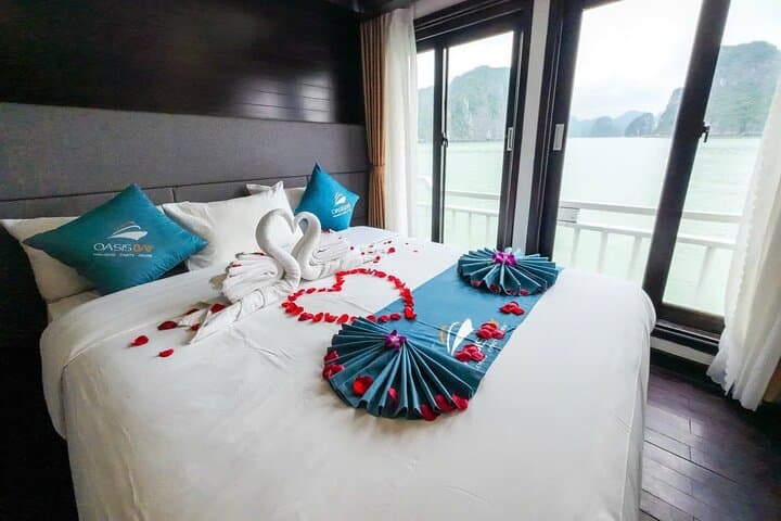 Two-Day Halong Bay Cruise: Kayaking, Island Hops & Sunset Parties photo 6
