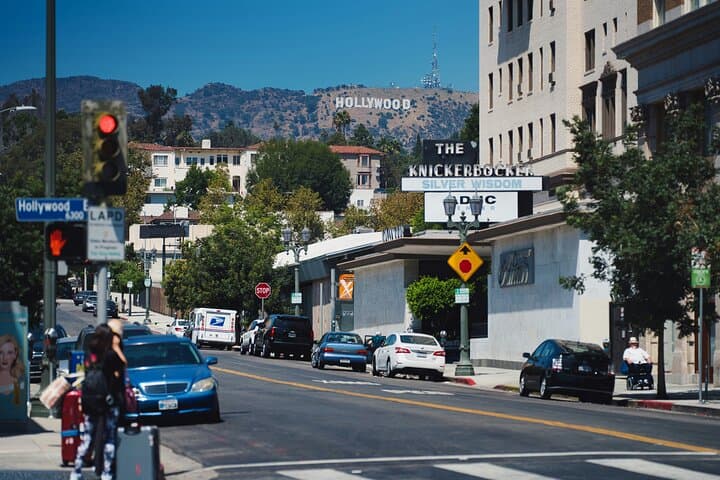 Sunset Hike to the Hollywood Sign: Guided Walking Tour & Iconic LA Photo Ops photo 6