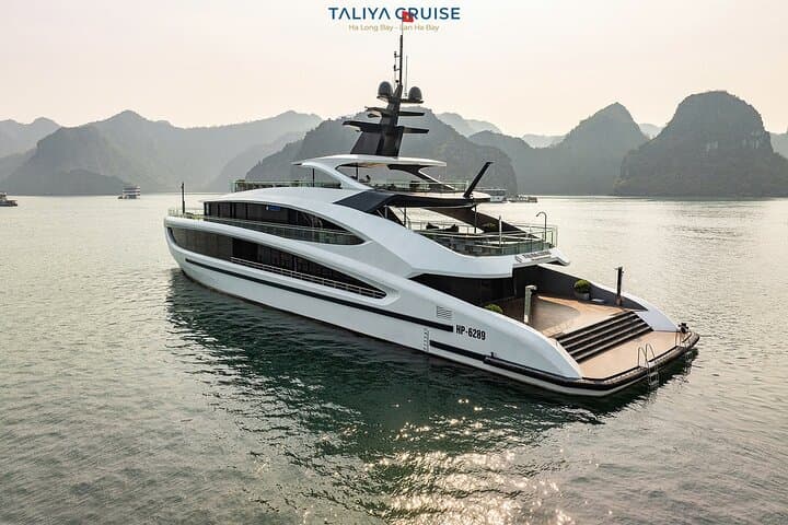 Luxury Day Cruise: Taliya 5-Star Ha Long & Lan Ha Bay Experience photo 3