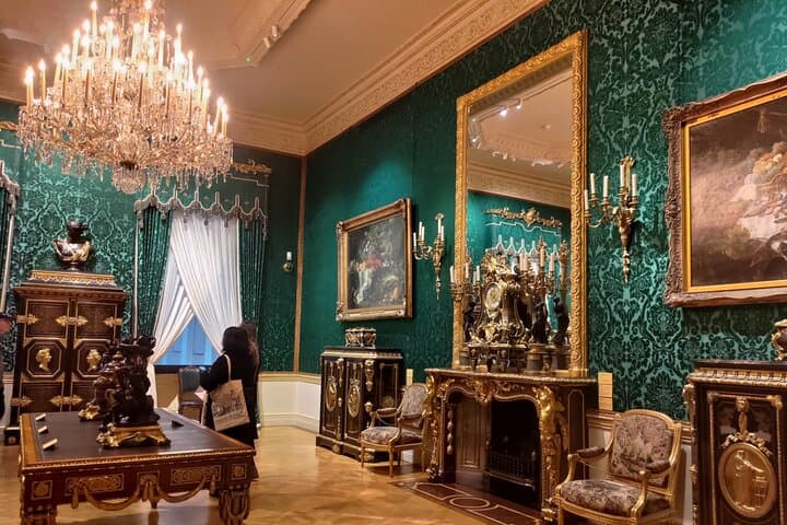 Wallace Collection Private Tour: Explore London’s Hidden Art and Armour