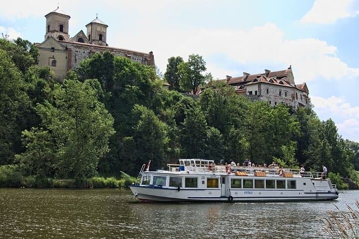 Cracow Panorama Boat Tour: 60-Minute Vistula River Sightseeing Cruise photo 3