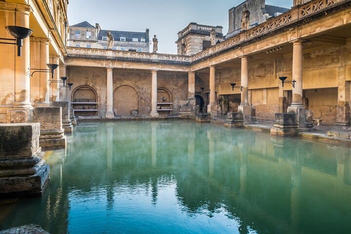 Stonehenge and Bath day trip from Oxford — Roman Baths and the Stone Circle photo 3