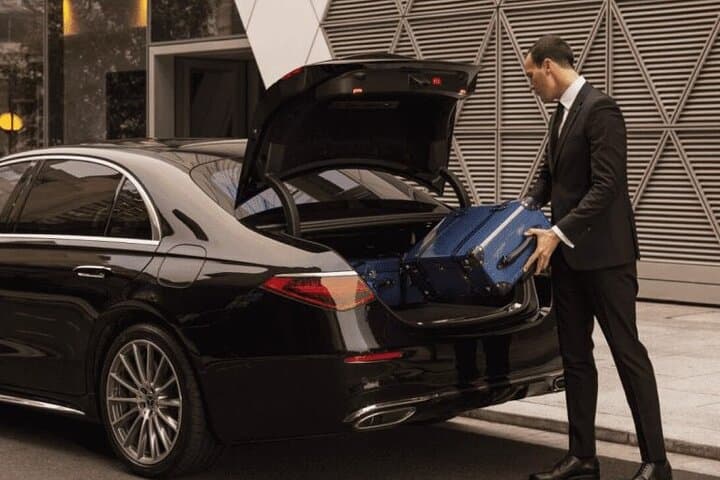 Casablanca to Marrakech Private Airport Transfer: Door-to-Door Comfort