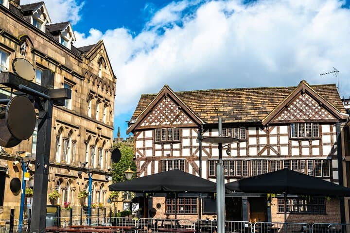 Explore Manchester in 60 Minutes: Local-Led Walking Tour & Insider Tips photo 5
