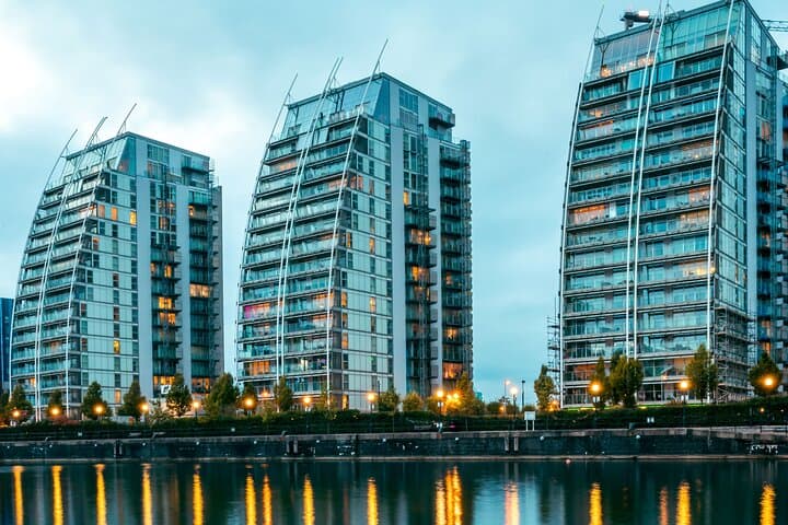 Explore Manchester in 60 Minutes: Local-Led Walking Tour & Insider Tips photo 6