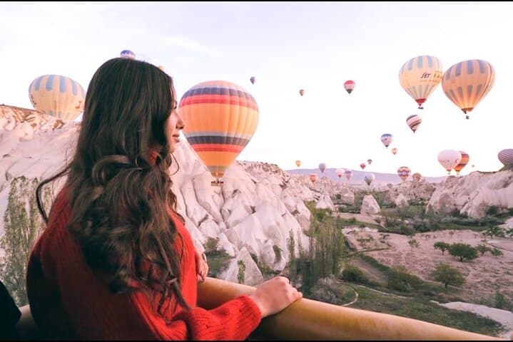 Sunrise Hot Air Balloon Flight in Cappadocia — Göreme Balloon Tour Guide photo 1