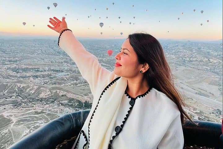 Sunrise Hot Air Balloon Flight Over Cappadocia: Göreme's Fairy Chimneys From Above photo 2