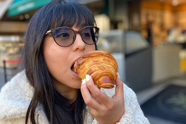 Montmartre Pastries & Chocolate Walking Tour — 6 Tastings Near Sacré‑Cœur photo 4