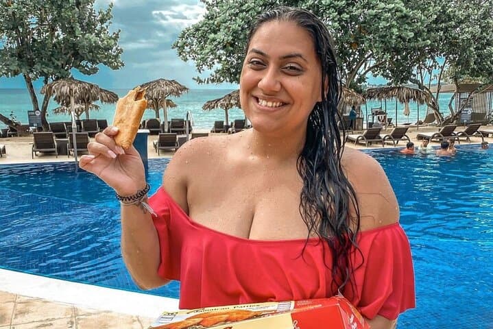 Montego Bay Bamboo Rafting & Beef Patty Stop — Scenic River Rafting and Local Flavors photo 4