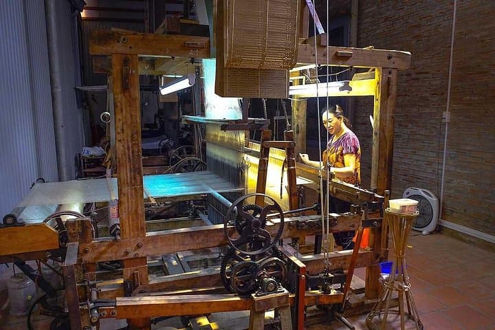 Van Phuc Silk & Duong Lam Ancient Village Day Trip from Hanoi — Silk, Gates & Country Cycling photo 2