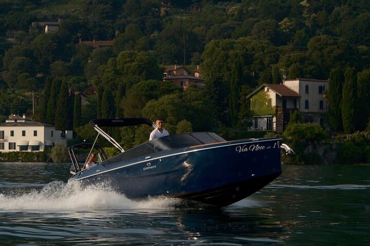 Lake Como Speedboat Cruise with Varenna Wine Tasting photo 4