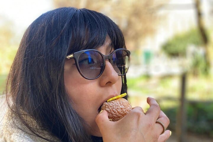 Montmartre Pastries & Chocolate Walking Tour — 6 Tastings Near Sacré‑Cœur photo 6