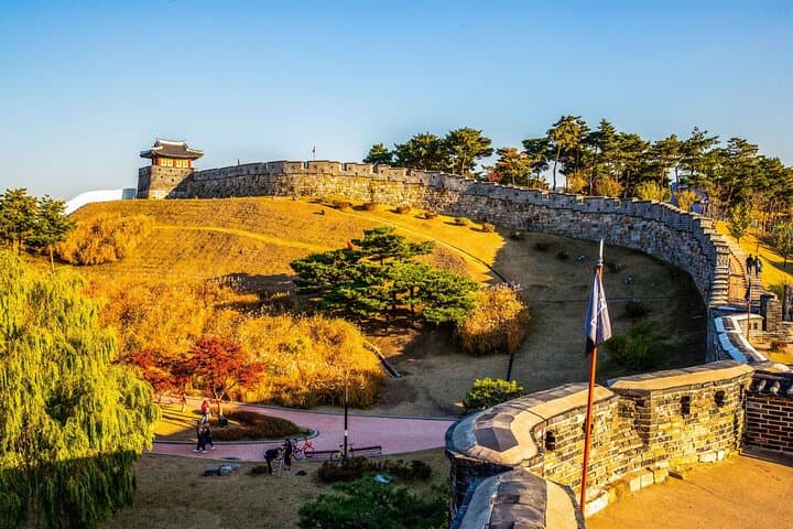 Suwon Hwaseong Stamp Walking Tour: Complete Fortress Loop Guide photo 3