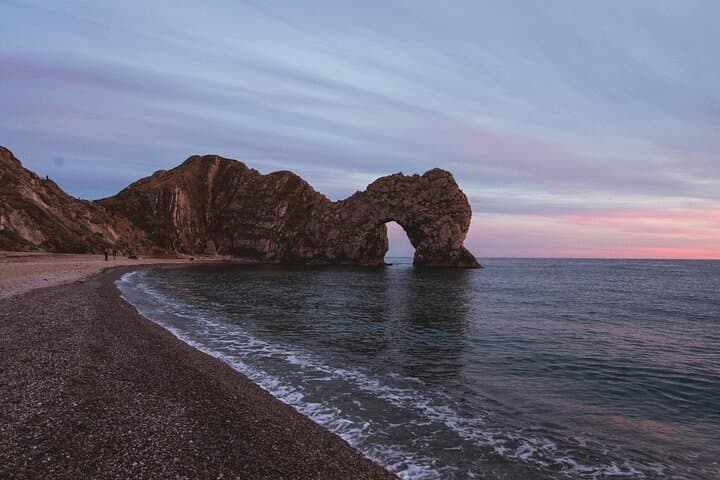 Jurassic Coast Day Trip from Portland: Durdle Door, Lulworth Cove & Corfe Castle